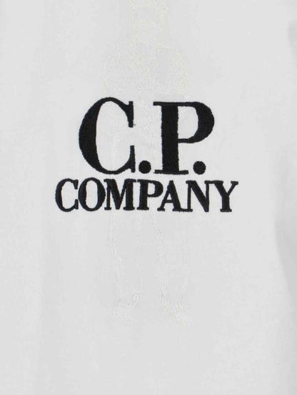 Short -sleeved t -shirt