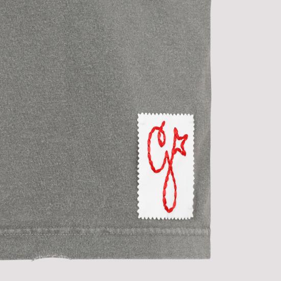 Short -sleeved t -shirt