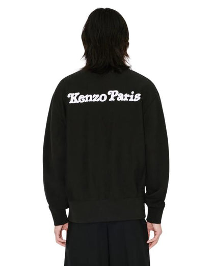 Long -sleeved t -shirt