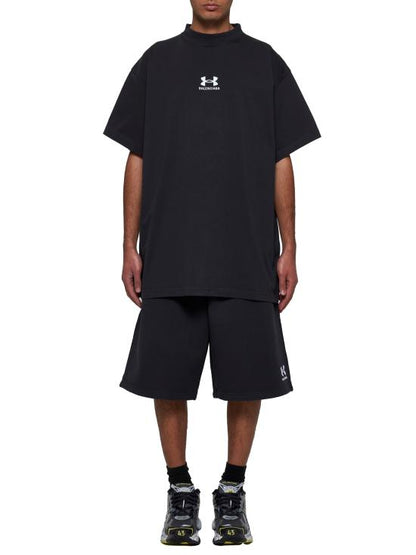 Short -sleeved t -shirt