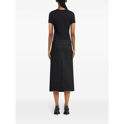 Short -sleeved t -shirt