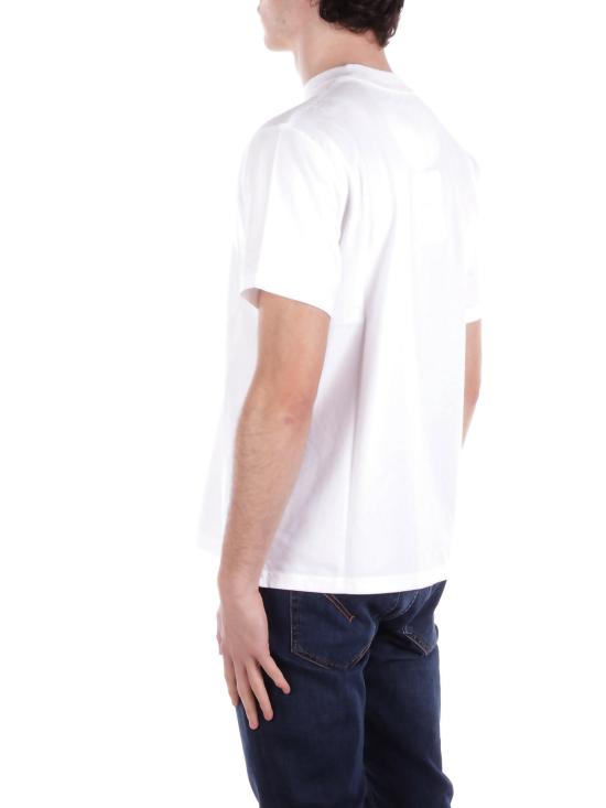 Short -sleeved t -shirt