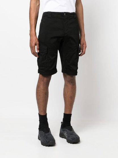 Short pants
