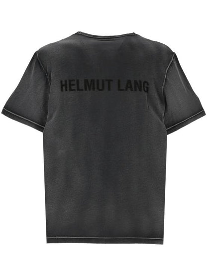 Short -sleeved t -shirt