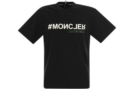 Short -sleeved t -shirt