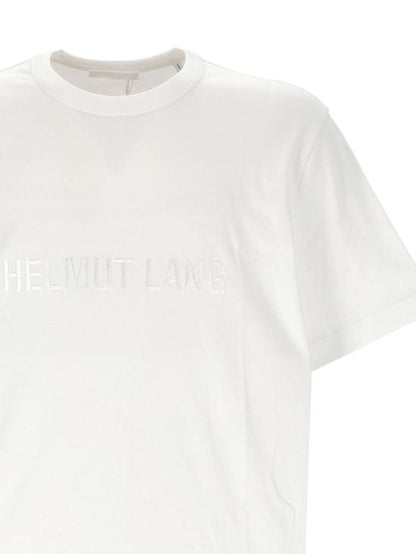 Short -sleeved t -shirt