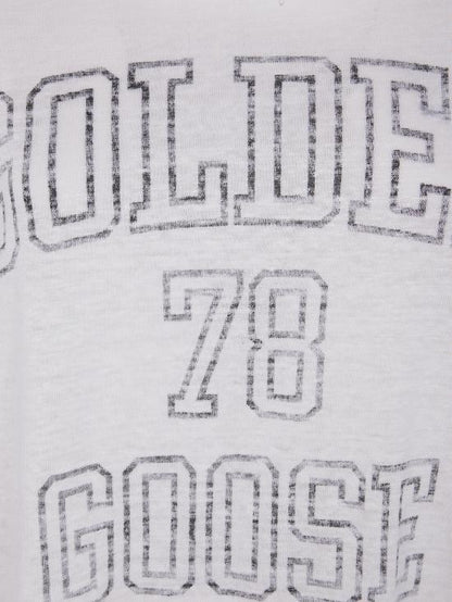 Short -sleeved t -shirt