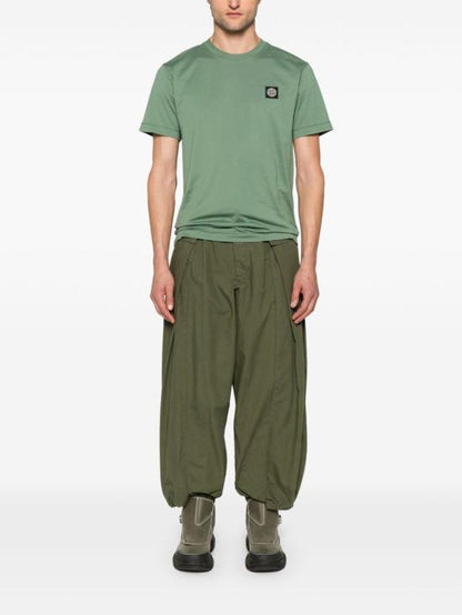 Short -sleeved t -shirt