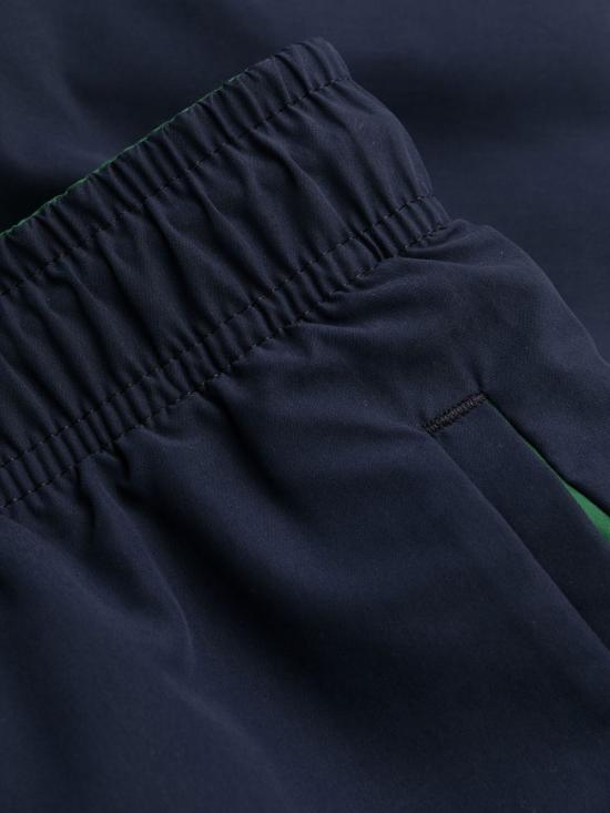 Short pants
