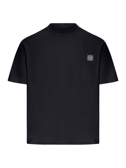 Short -sleeved t -shirt