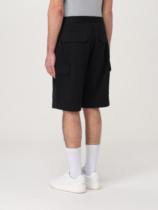 Short pants