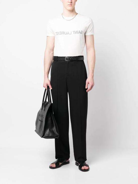 Short -sleeved t -shirt