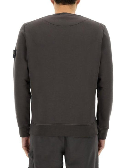 Long -sleeved t -shirt