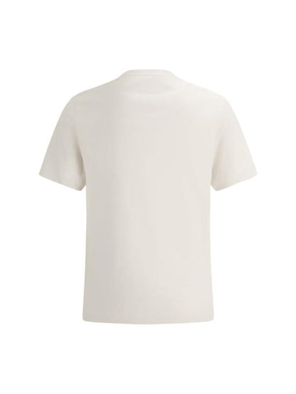 Short -sleeved t -shirt