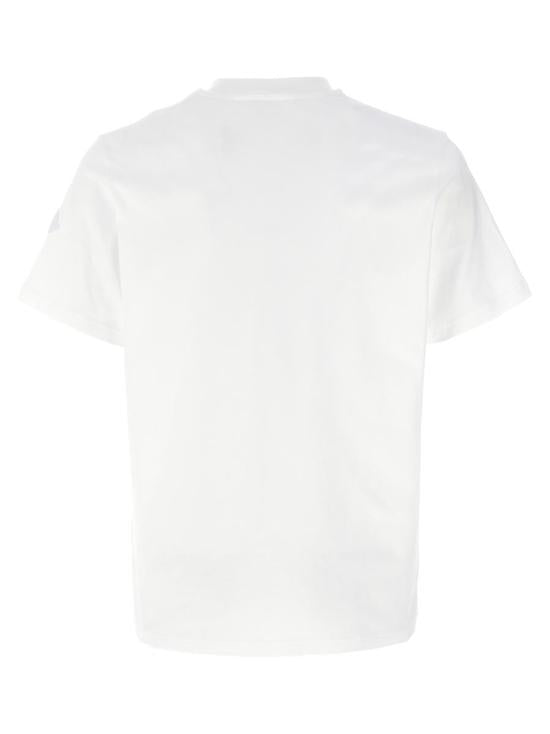 Short -sleeved t -shirt