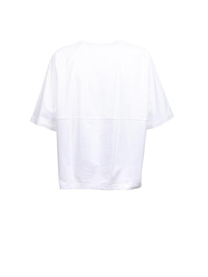 Short -sleeved t -shirt