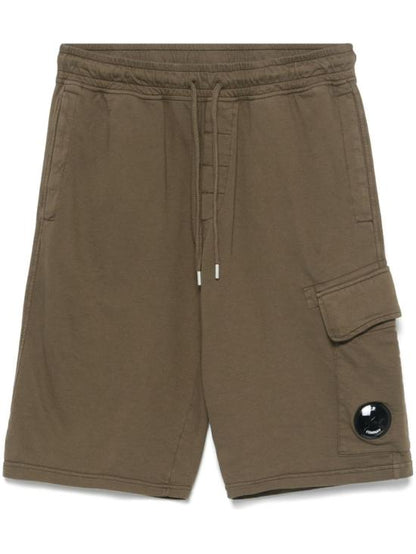 Short pants