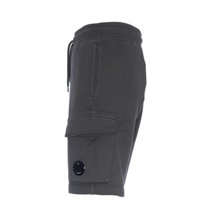 Short pants