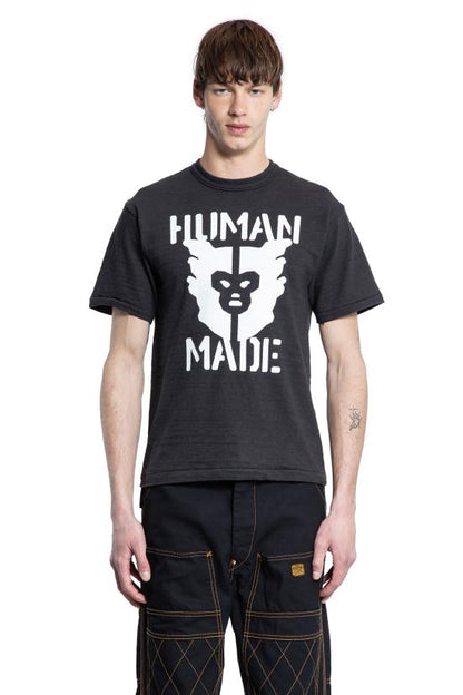 Short -sleeved t -shirt