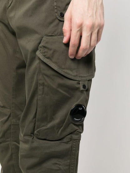 Straight pants