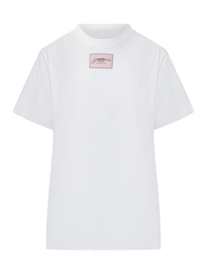 Short -sleeved t -shirt