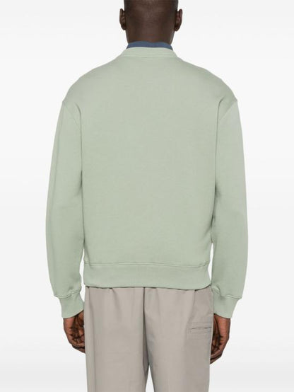 Long -sleeved t -shirt