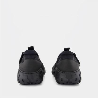 Sandal