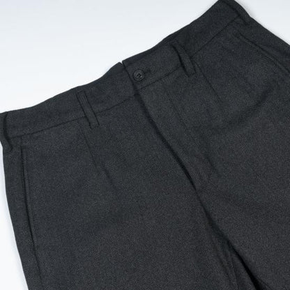 Short pants