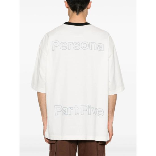 Short -sleeved t -shirt