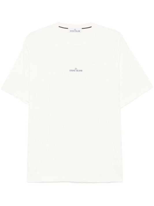 Short -sleeved t -shirt