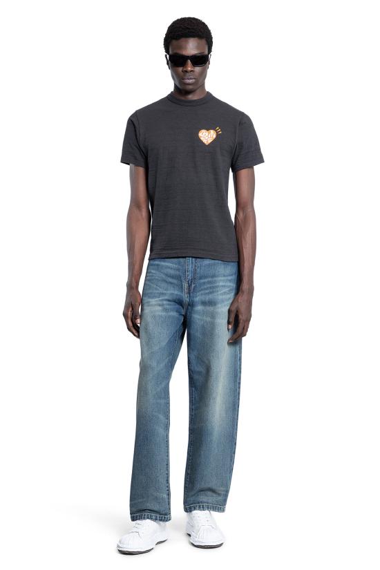 Long -sleeved t -shirt
