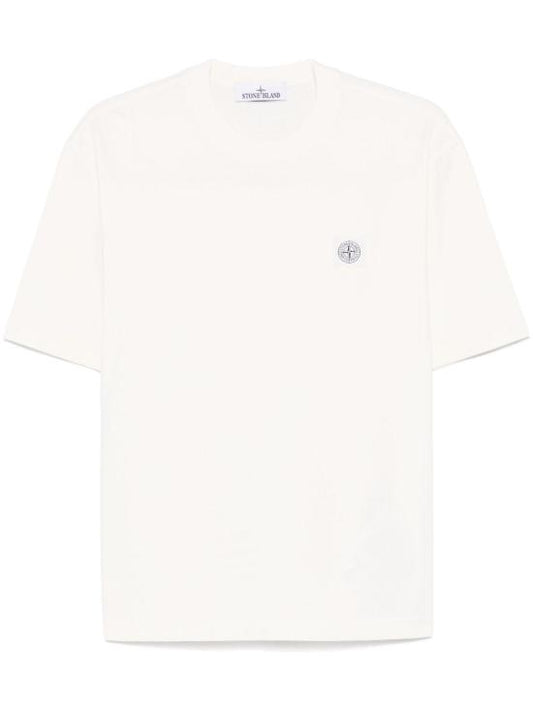 Short -sleeved t -shirt