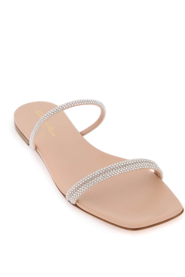 NETDRESSED | GIANVITO ROSSI | CANNES SLIDES